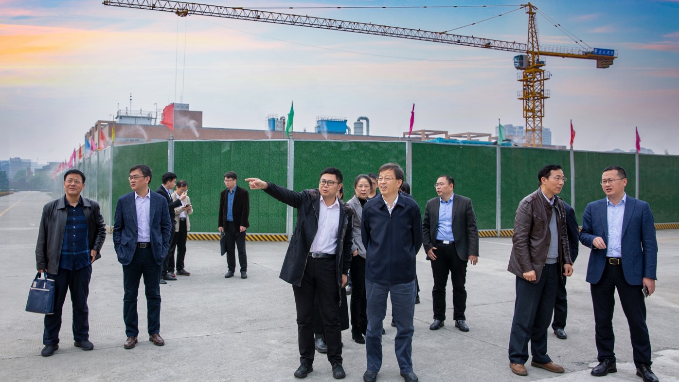 江苏省政府参事调研爱游戏网站爱游戏网站首页-爱游戏（中国）
药业，共话川药发展之路
